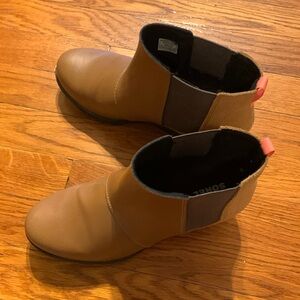 Sorel Joan Of Arctic Wedge II Chelsea Brown Leather Boot Girls